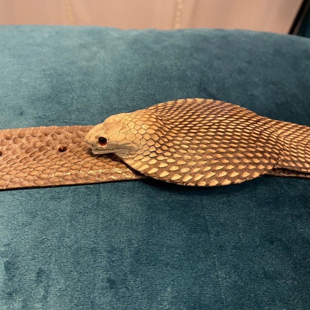 Real snake head belt , size 34